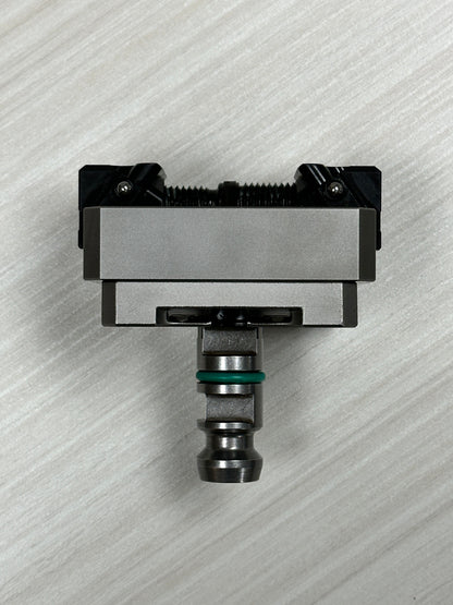 Zedaro Pre-Assembled ZSGMINI Centric Vice on System3R Macro 70x70mm Pallet with Drawbar (0707719)
